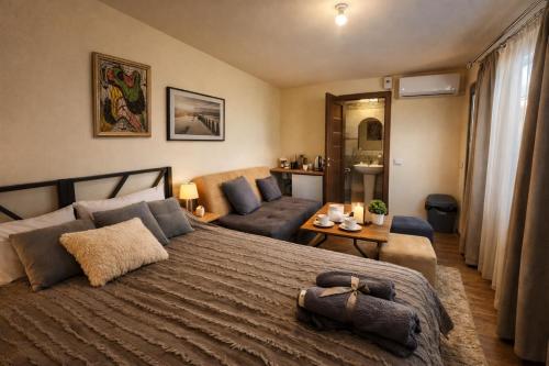 TEVRA Nature, Retreat Mountain Cabins Above the City Ijevan, Dilijan