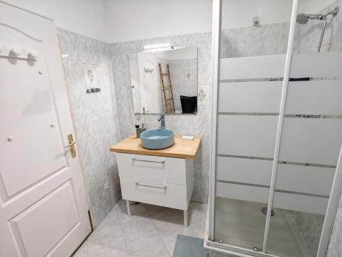 Appartement 2-4 personnes centre historique de Fréjus