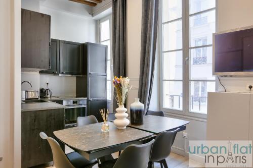 Urban Flat 44 - Fresh Paris Central Apartment