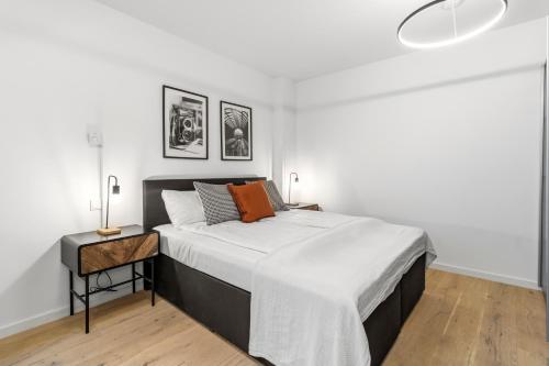 Modern Retreat with AC - 15 min to City Center
