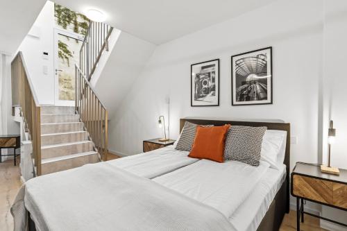 Modern Retreat with AC - 15 min to City Center