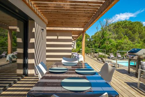 Villa pool heated, nature, beach & comfort