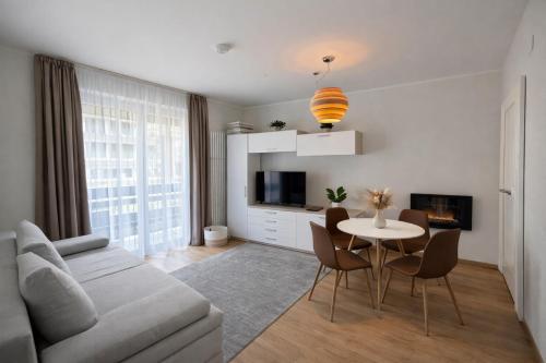 NIVO Apartment surrounded by gardens and on the ski slope