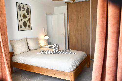 Charmant 1-Bedroom Apartment - Parking - 4 People - 3 Minutes to Point Zéro Beach
