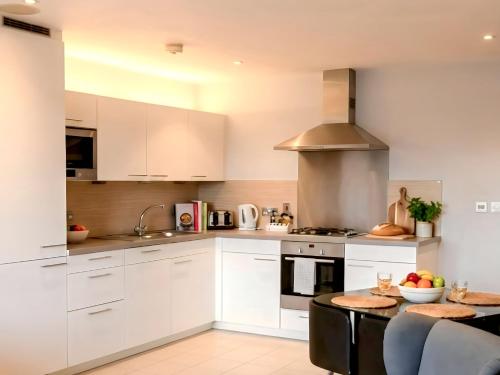 Foto Stylish 1 Bed Apartment in Belfast City Centre 4