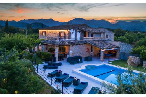 Superb Pollensa Villa 5 Bedrooms Villa Fiorever Mountainside Views