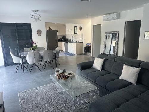 Magnifique maison 6 personnes avec piscine, terrasse