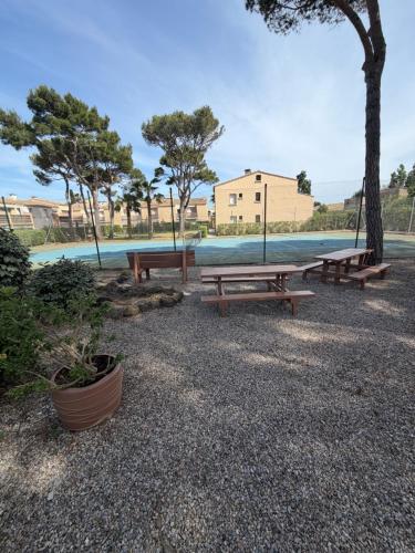 Résidence IPANEMA avec piscine, terrain de tennis, table de ping pong