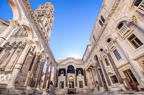 Center Located Apartment Cosy - 5min walk to the palace