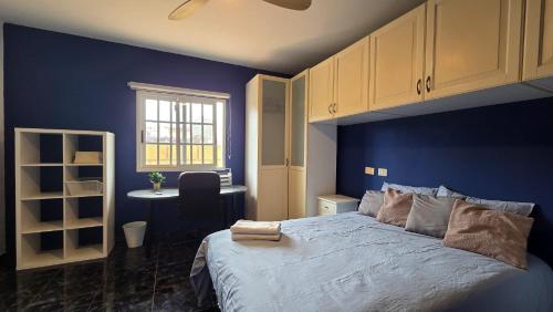 Villa La Paz- Spacious Family Villa, BBQ and Parking