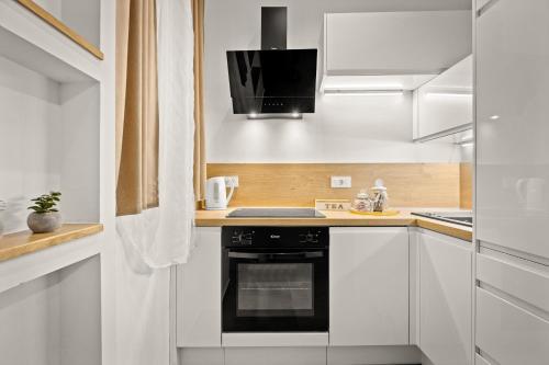 Cozy Studio Apartment LEPRIN in Labin Old Town