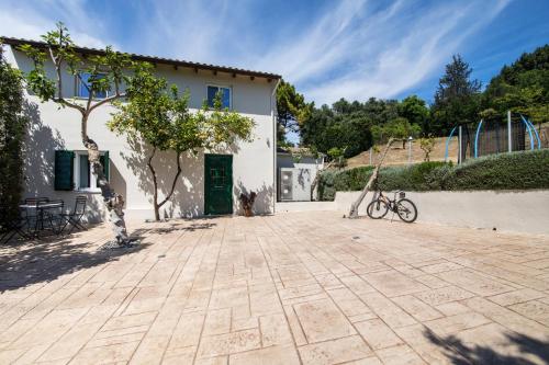 Spitaki Pool House & Spitaki Jacuzzi Deluxe Suite