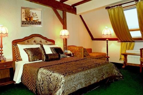 Gallery image of Hotel Restaurant Cristal in Wintzenheim