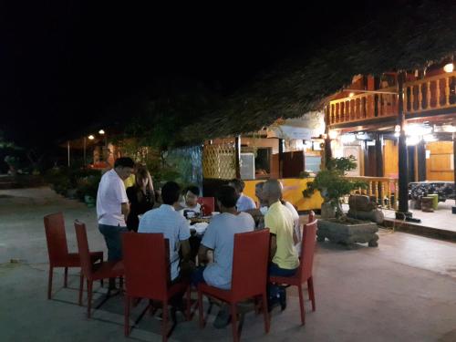 Tetamu yang menginap di Cat Ba Mountain View Homestay