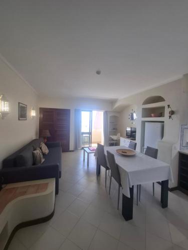 Apartamento Bela Vista Tennis Club, FREE WIFI - By Algarkasa