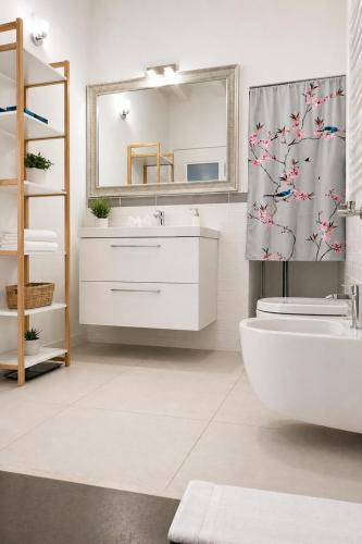 2 Levels Navigli family Loft - 110mq, 2BR, 2Bath, 6 guests