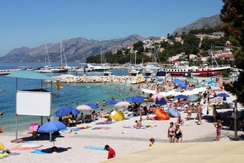 Apartments by the sea Baska Voda, Makarska - 25784