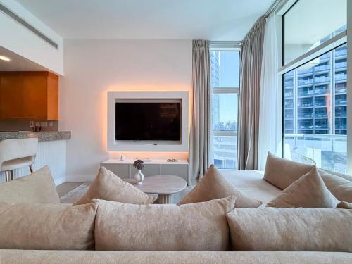 New Elegant & Spacious Studio with Balcony - Business Bay Dubai