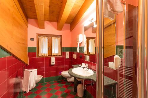 Koupelna v ubytování Hotel Arisch