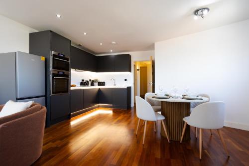 Luxury Cardiff City Centre Apartments photo 102
