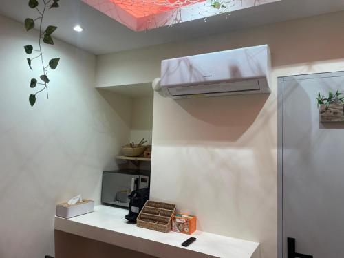 Love room - Jacuzzi - Netflix - Clim - 3min train station photo 5