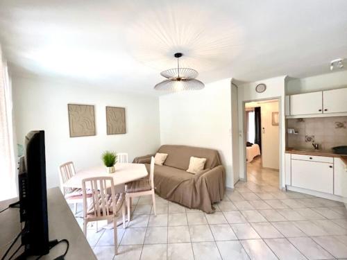 La Bergerie 2 à 6 personnes - Piscine - Cap d'Agde - Pinède