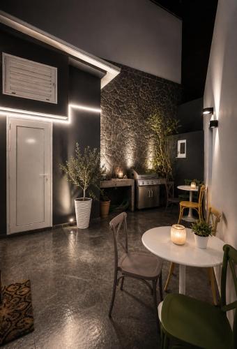 Modern Bohemian Suites ATHENS -- AVM