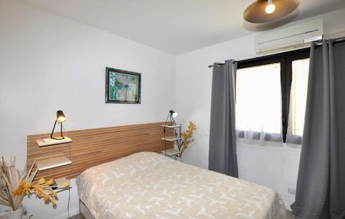 2 Bedroom Lovely Home In Canet-En-Roussillon Pl
