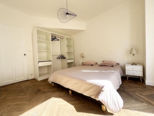 Cannes Pasteur Croisette