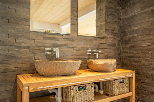 Luxury Home Panoramic view Fireplace Sauna Garden