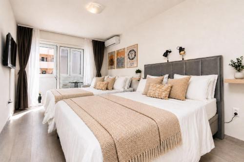Side by Side Apartments