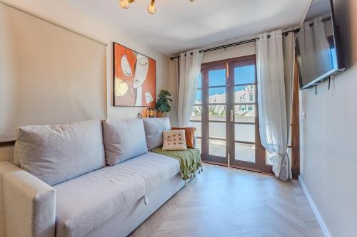 Lovely sea view apartment - Modern & relaxing