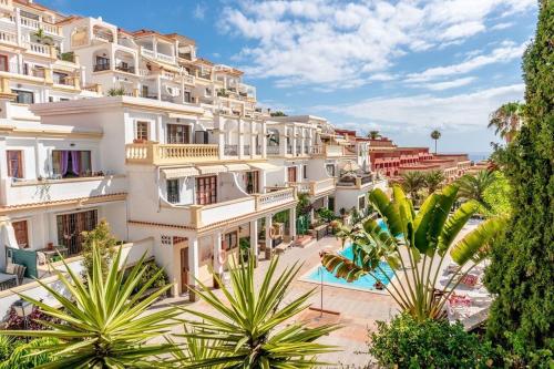 Lovely sea view apartment - Modern & relaxing