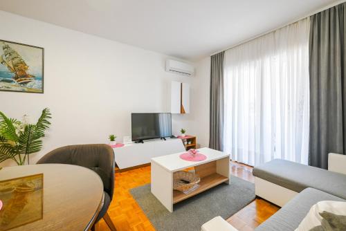 Apartments Ita