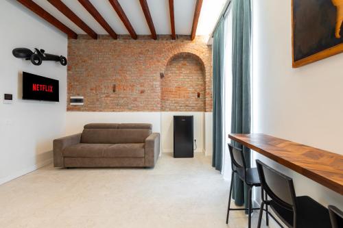 Alserio Urban Suite in Milan Isola area