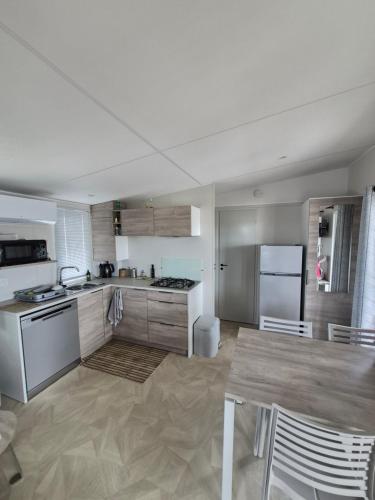 Mobil-home Premium 6 couchages Camping La Marine 4 étoiles Homair