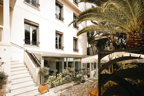 Hôtel Le Petit Castel photo 33