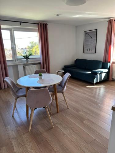 Hel Apartment - 15 minutes drive from the Old Town