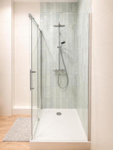 Quiet and bright apartment, Paris 17, medium-term stays, thirty nights or more