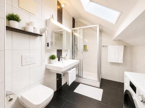 Bern 6 city apartment, central comfortable modern