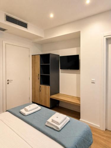 Hotel Platon — Room
