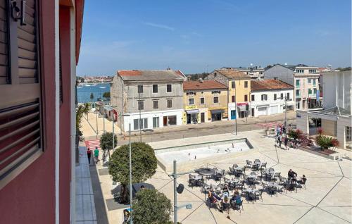 Beautiful Apartment In Umag With Wifi