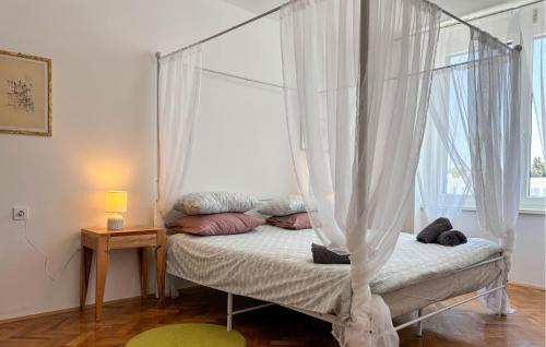 Beautiful Apartment In Umag With Wifi