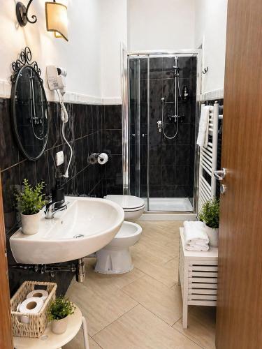 Ванна кімната в La Petite Maison