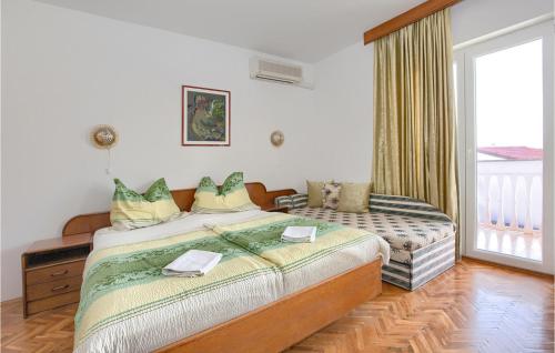 Lovely Apartment In Pula With Wifi