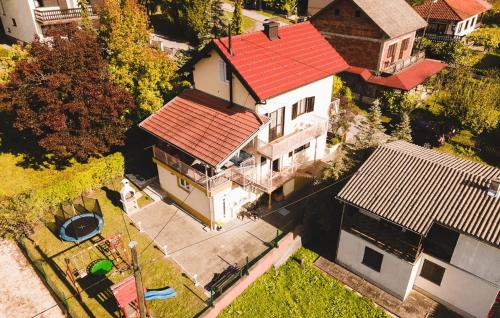 3 Bedroom Cozy Home In Tuheljske Toplice