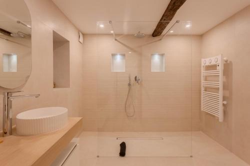 La Draperia - Patio & 2 Bedrooms - Vieux Nice