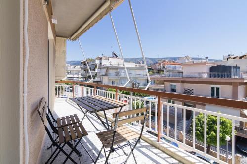 2Bdrm Bright Apartment in Dafni