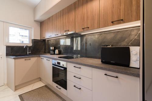2Bdrm Bright Apartment in Dafni