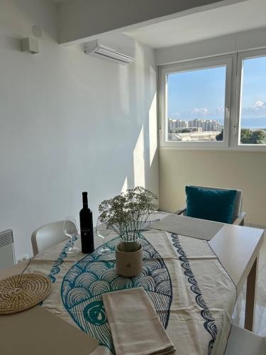 Apartment Signature - sea view, nearby University hospital, 90m2